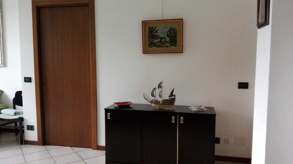 Emi Apartment Bollate Esterno foto