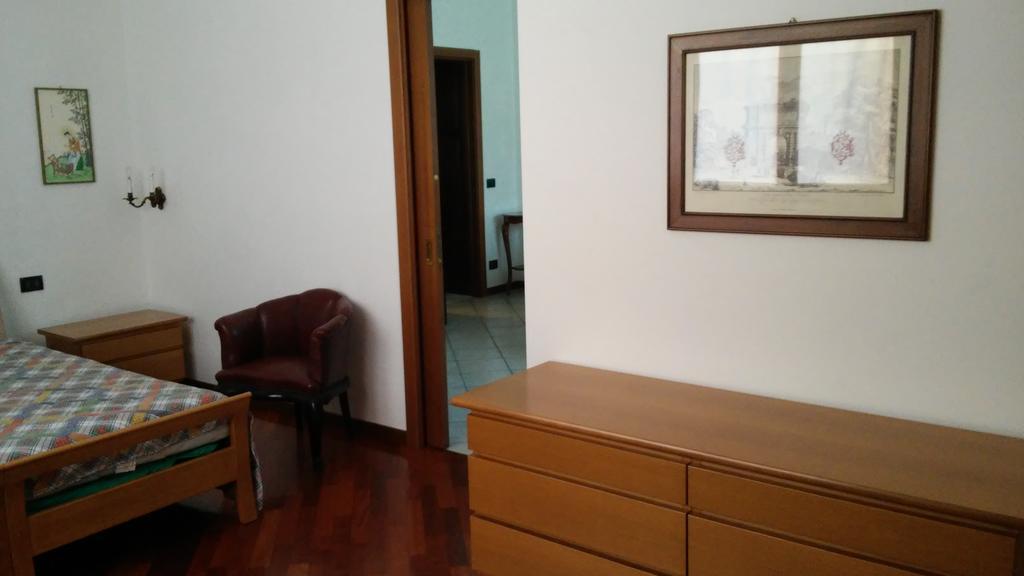 Emi Apartment Bollate Esterno foto